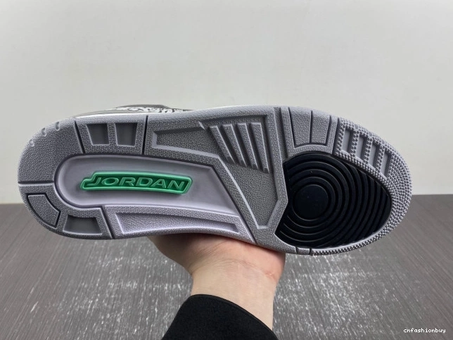 Jordan Green CT8532-031 Glow Air 3 1211